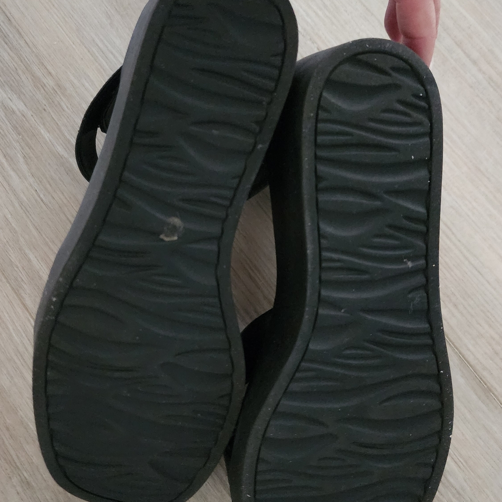 Franco Sarto Black Strappy Sandals - Picture 3 of 3